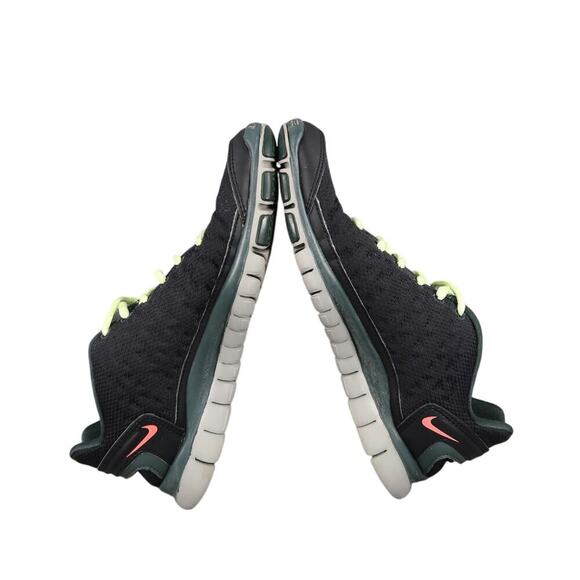 Nike Shoes Womens 6.5 Athletic Trainers Running Free TR Fit 2 Shield H2o Repel - Picture 8 of 12